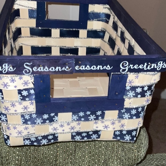 Holiday SEASONS GREETINGS Blue, Ivory, Silver Rectangular Wicker Basket handles - Picture 3 of 11
